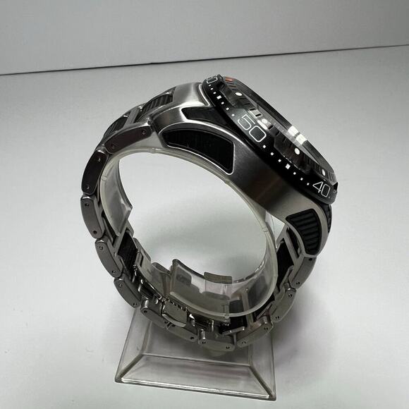 Invicta Mens Hypromax Model 29575 Stainless Steel Quartz Watch - Picture 3 of 7